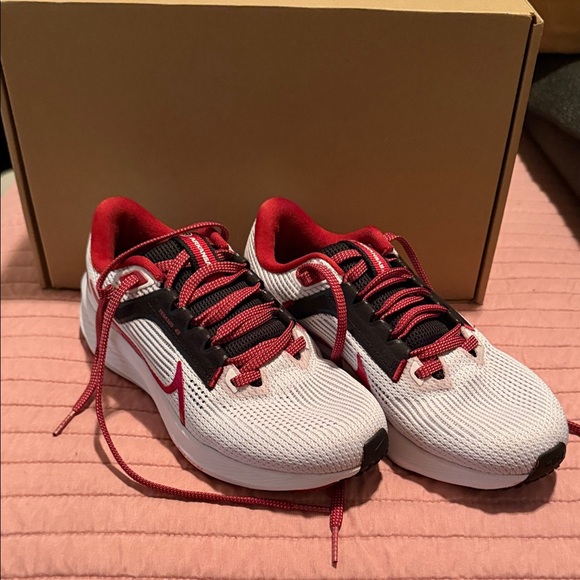 Nike Zoom Pegasus Athletic Sneakers: Razorbacks - Picture 1 of 16